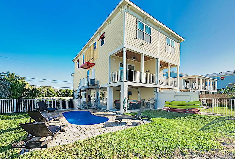 Marathon Caye Canal House - Marathon, Florida