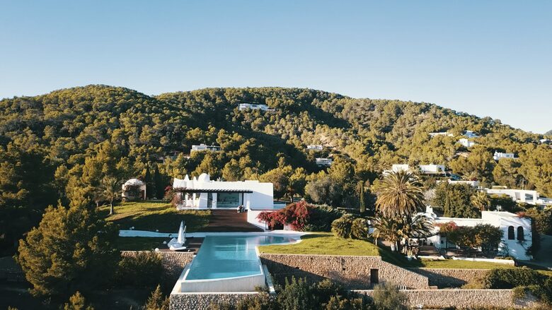 Blue Star (R) - Ibiza, Spain