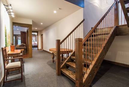 Rustic Grand Colorado Elegance - Larkspur, Colorado