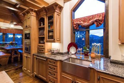 Rustic Grand Colorado Elegance - Larkspur, Colorado
