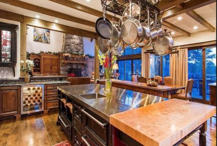 Rustic Grand Colorado Elegance - Larkspur, Colorado