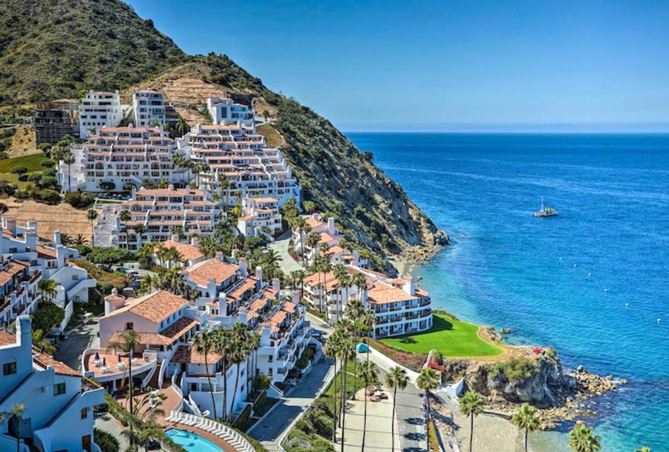 Catalina Dream Vacation- Villa 33, Building 2 - Avalon, California
