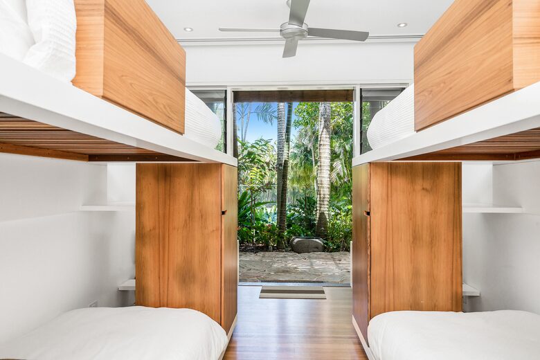 Belongil Sands Byron Bay (R) - Byron Bay, Australia