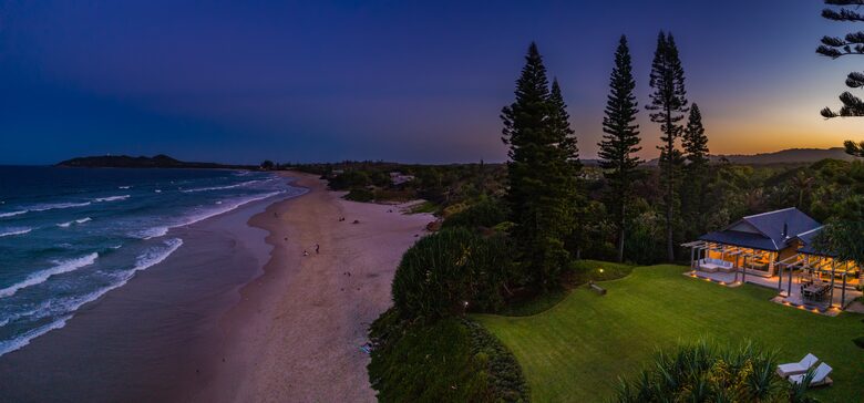 Belongil Sands Byron Bay (R) - Byron Bay, Australia