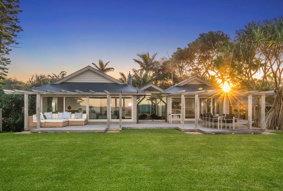 Belongil Sands Byron Bay (R) - Byron Bay, Australia