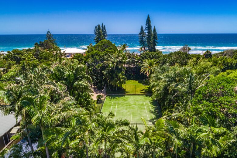 Belongil Sands Byron Bay (R) - Byron Bay, Australia