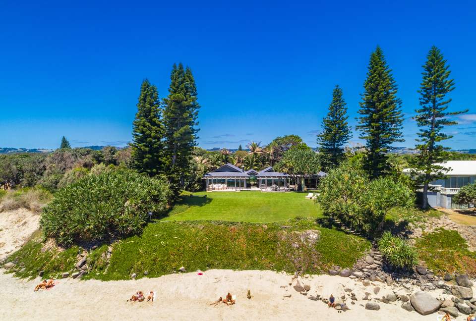 Belongil Sands Byron Bay (R) - Byron Bay, Australia