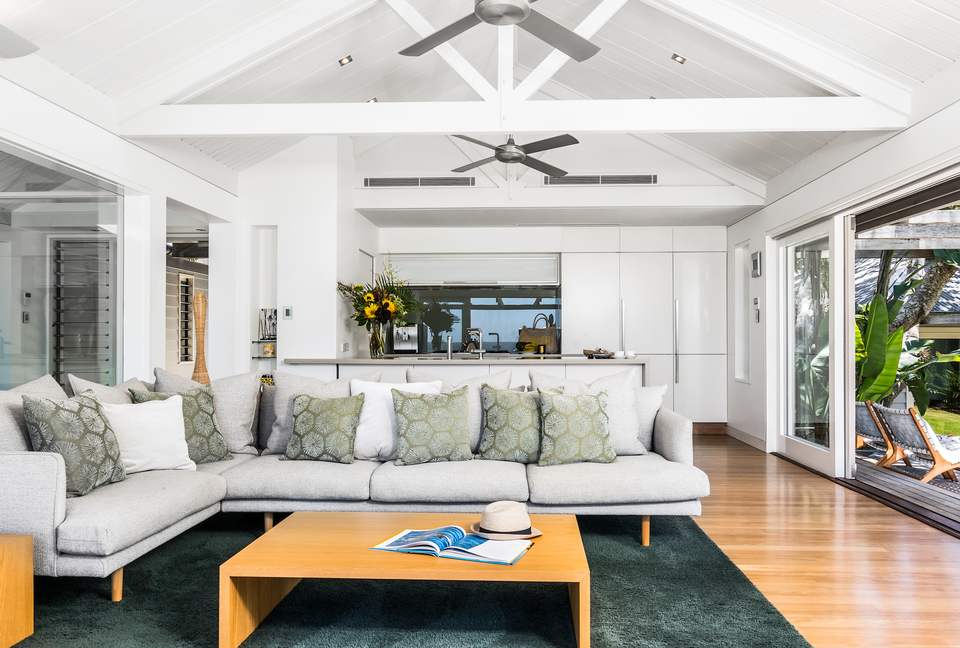 Belongil Sands Byron Bay (R) - Byron Bay, Australia