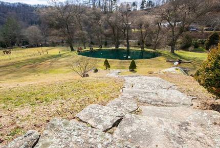 Sugar Grove Estate - Sugar Grove, North Carolina