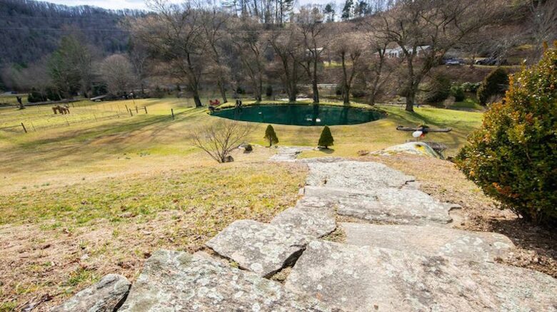 Sugar Grove Estate - Sugar Grove, North Carolina