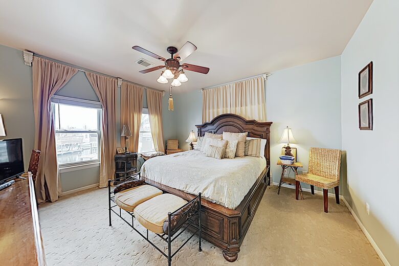 New Listing! Bayfront Home w/ Deck & Fishing Pier - Hitchcock, Texas