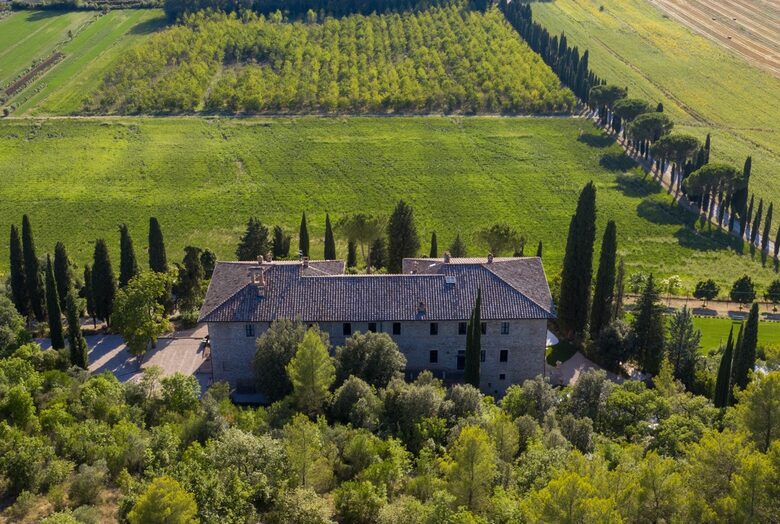 Palazzo Grande (R) - Corciano (Umbria), Italy