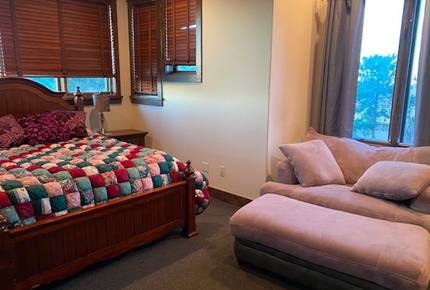 Rustic Grand Colorado Elegance - Larkspur, Colorado