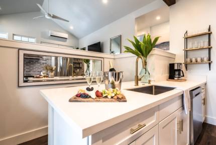 Maui Bungalow 2 Bedroom - Wailuku, Hawaii