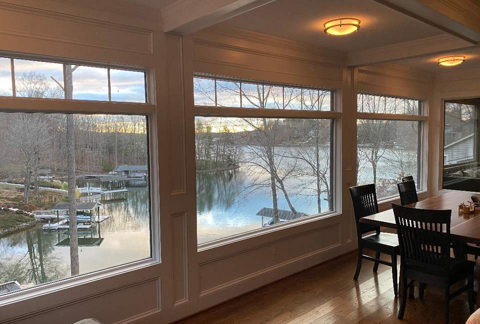 Smith Mountain Lake 5 Bedroom - Moneta, Virginia