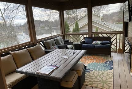 Smith Mountain Lake 5 Bedroom - Moneta, Virginia
