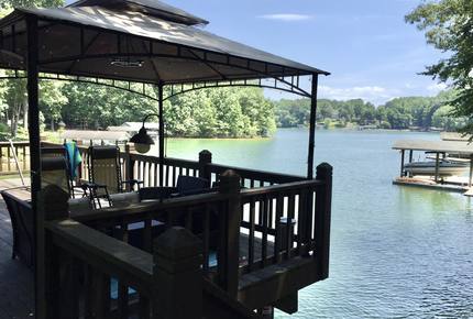 Smith Mountain Lake 5 Bedroom - Moneta, Virginia