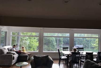 Smith Mountain Lake 5 Bedroom - Moneta, Virginia