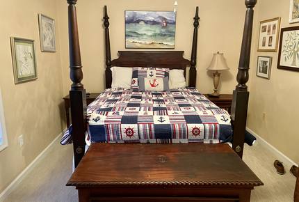 Smith Mountain Lake 5 Bedroom - Moneta, Virginia