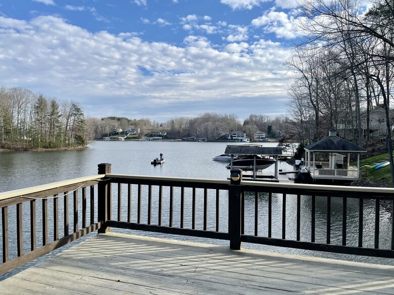 Smith Mountain Lake 5 Bedroom - Moneta, Virginia