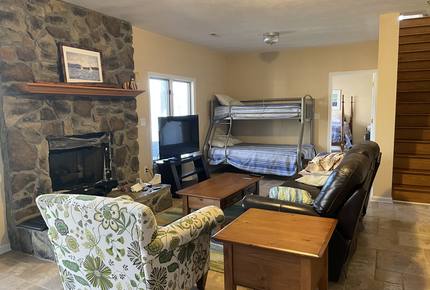 Smith Mountain Lake 5 Bedroom - Moneta, Virginia