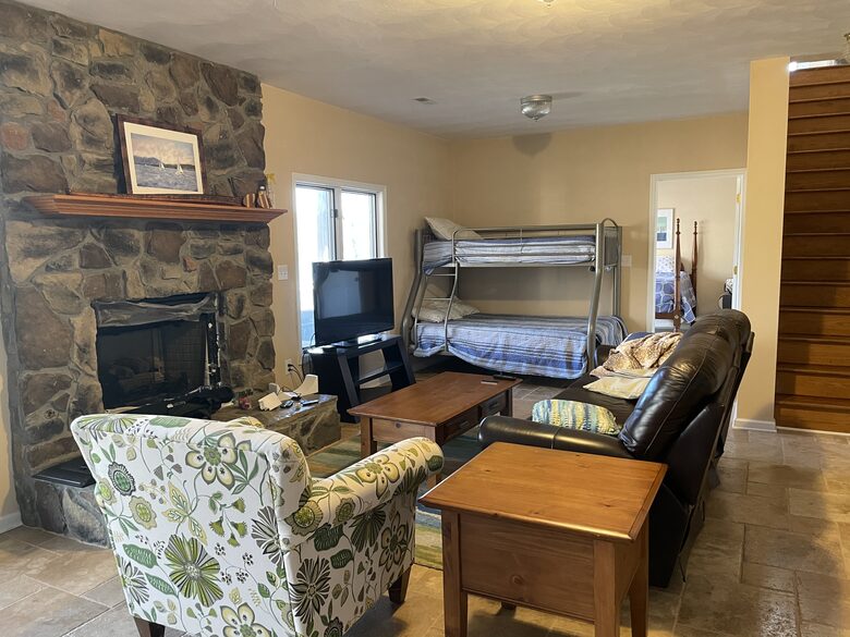 Smith Mountain Lake 5 Bedroom - Moneta, Virginia