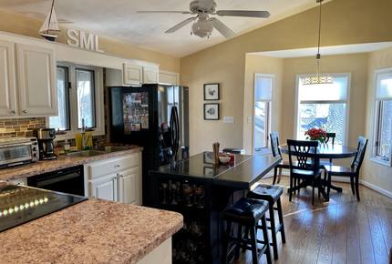 Smith Mountain Lake 5 Bedroom - Moneta, Virginia