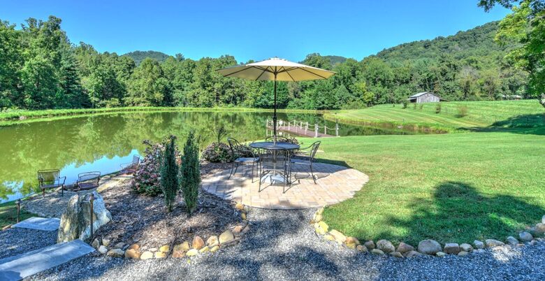 Oxbow Luxe Modern Farmhouse - near Asheville - Weaverville, North Carolina
