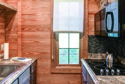 Oxbow Luxe Modern Farmhouse - near Asheville - Weaverville, North Carolina