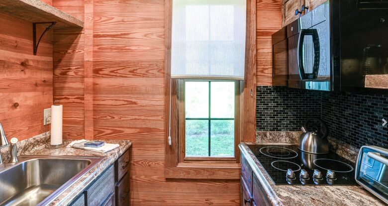 Oxbow Luxe Modern Farmhouse - near Asheville - Weaverville, North Carolina