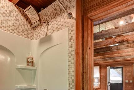 Oxbow Luxe Modern Farmhouse - near Asheville - Weaverville, North Carolina