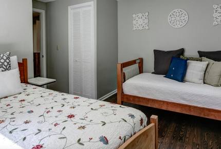 Oxbow Luxe Modern Farmhouse - near Asheville - Weaverville, North Carolina