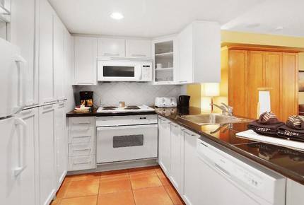 Whiski Jack Studio  in Whistler Town Plaza - Whistler, Canada