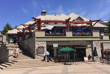 Whiski Jack Studio in Whistler Town Plaza - Whistler, Canada