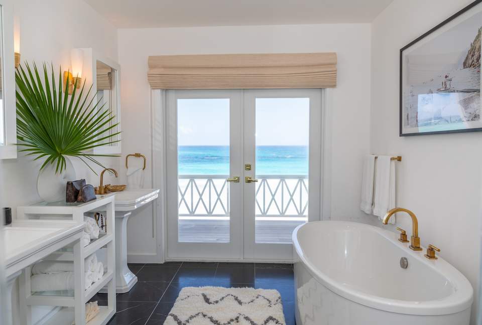 Sea Siren (R) - Harbour Island, Bahamas