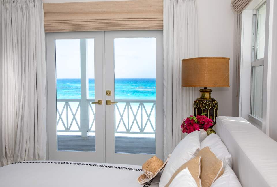 Sea Siren (R) - Harbour Island, Bahamas