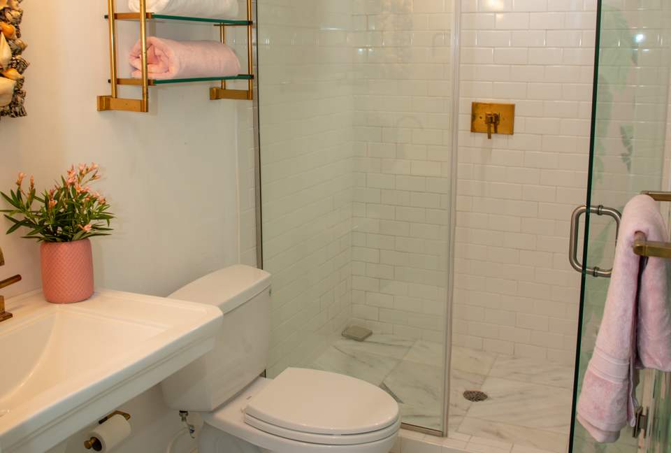 Sea Siren (R) - Harbour Island, Bahamas