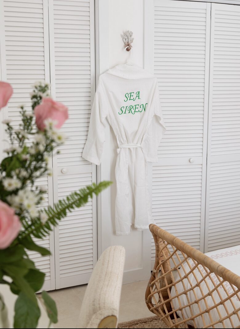 Sea Siren (R) - Harbour Island, Bahamas