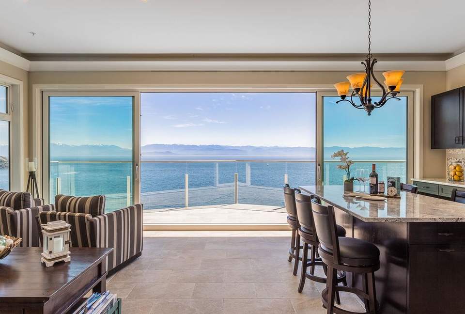 SookePoint Ocean Cottage - Sooke, Canada