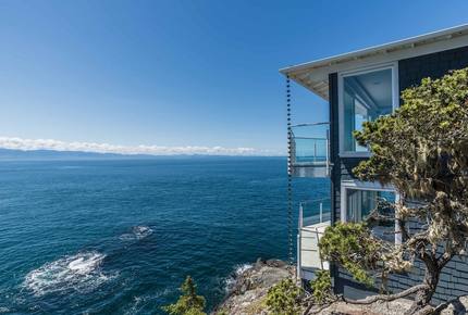 SookePoint Ocean Cottage - Sooke, Canada