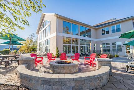 Berkshires 2 Bedroom Family Friendly Residence - Hancock, Massachusetts