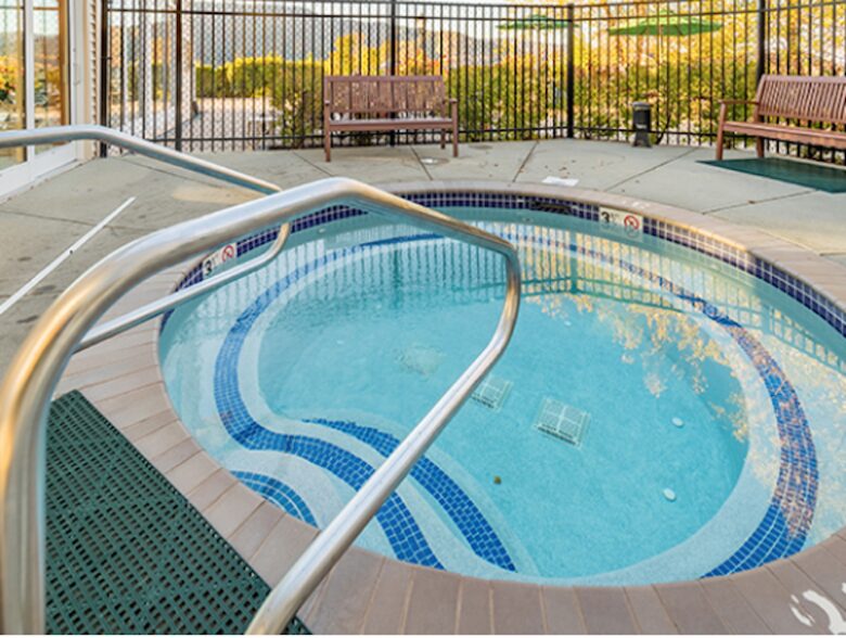 Berkshires 2 Bedroom Family Friendly Residence - Hancock, Massachusetts