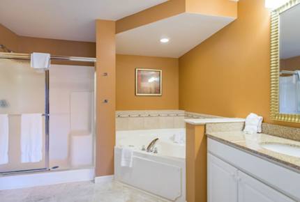 Berkshires 2 Bedroom Family Friendly Residence - Hancock, Massachusetts