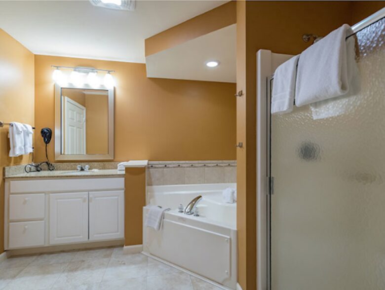 Berkshires 2 Bedroom Family Friendly Residence - Hancock, Massachusetts