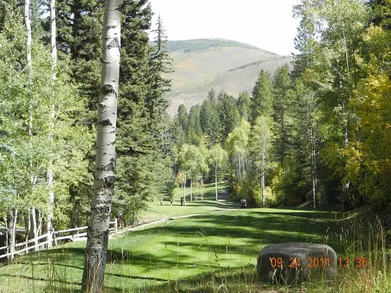 Cozy Home Nestled between Vail & Beaver Creek - Avon, Colorado