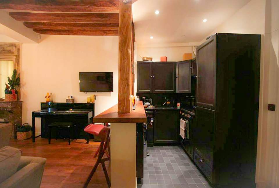 1650 Building in St. Germain, Paris - Paris, France