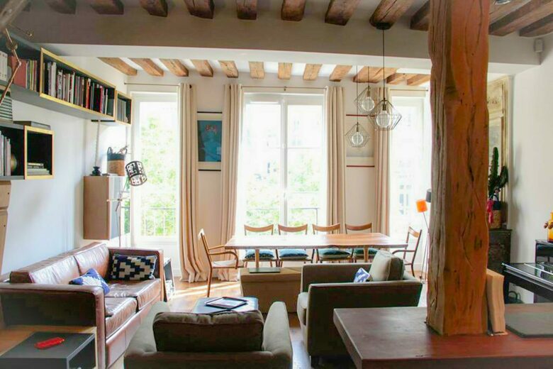 1650 Building in St. Germain, Paris - Paris, France