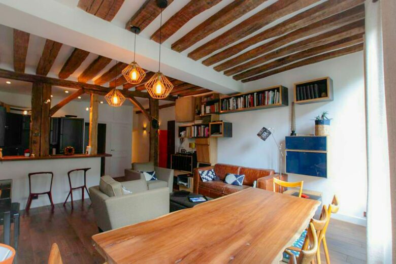 1650 Building in St. Germain, Paris - Paris, France