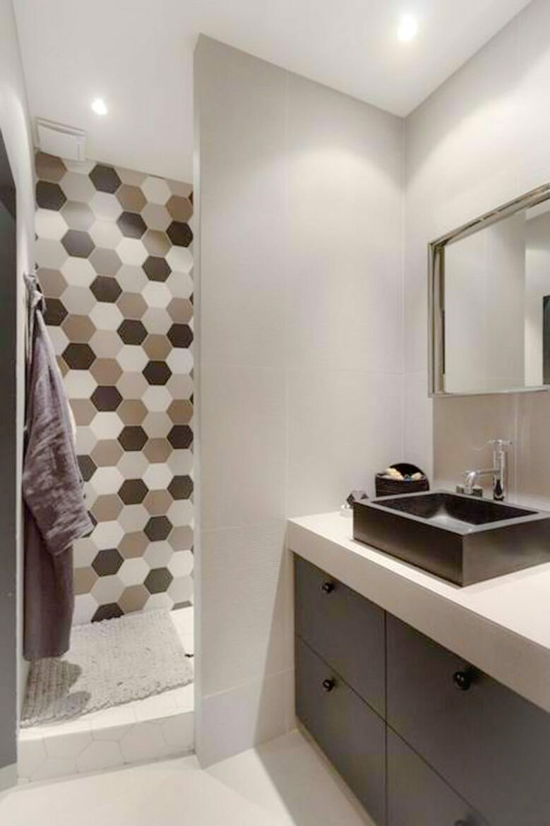 1650 Building in St. Germain, Paris - Paris, France