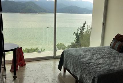 Casa de la Peña - Valle de Bravo, Mexico